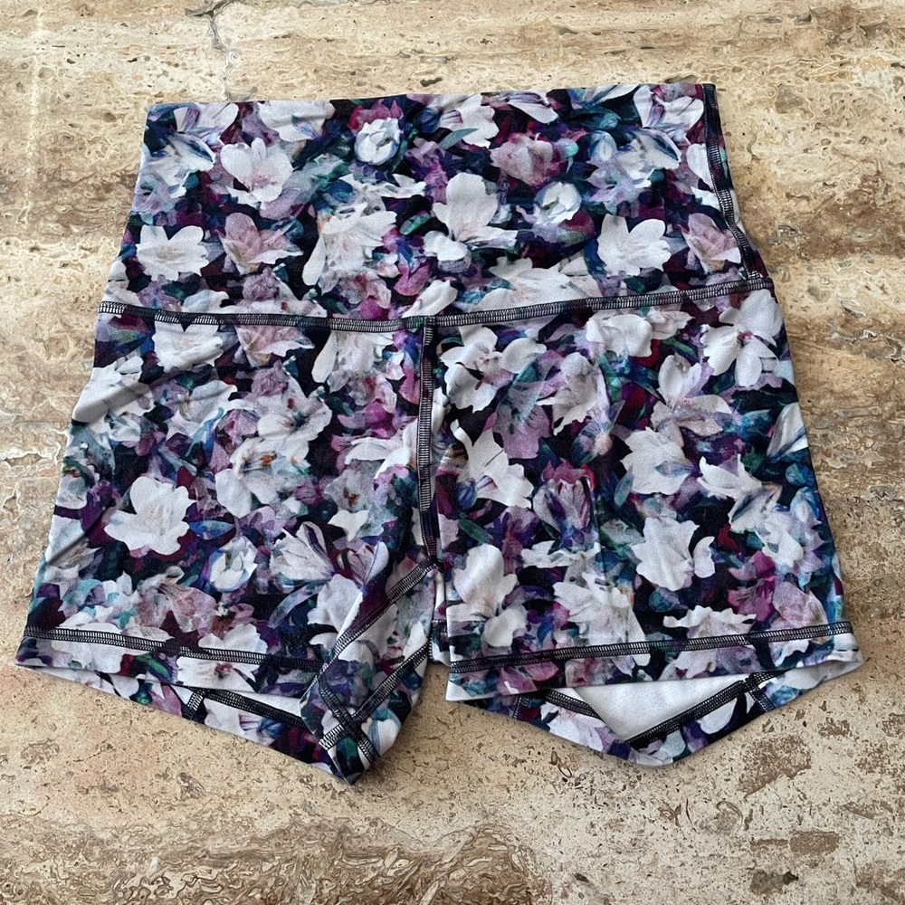 Align 4” Shorts